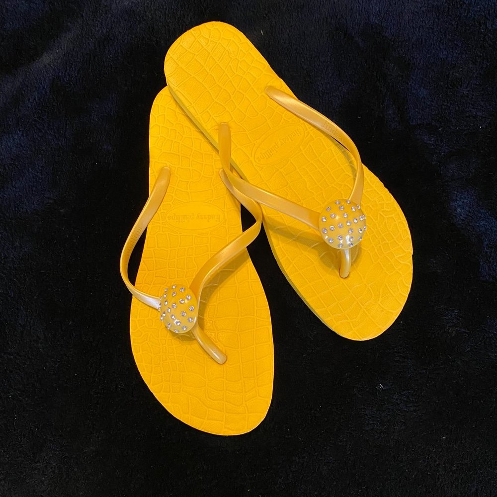 LINDSAY PHILLIPS Switch Flop Flip Flop Yellow Size 8 US/38 EU